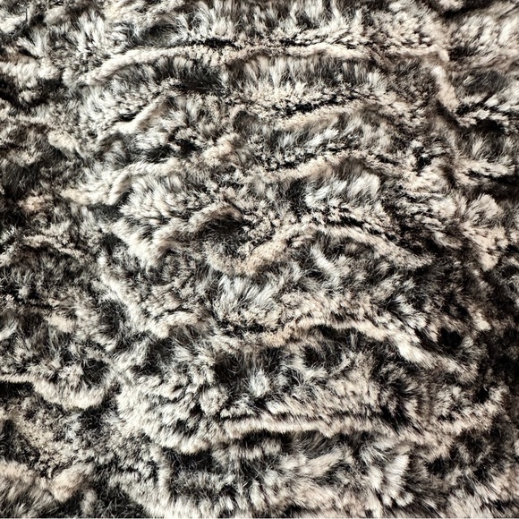 Dolce Cabo Faux Fur & Faux Leather Drape Vest Size S – Black/Gray - Picture 16 of 16